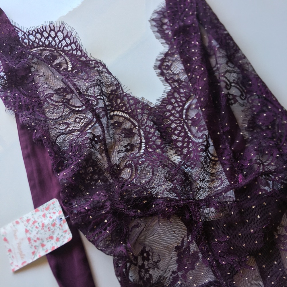 FP Showoff Lace Bodysuit - Picture 12 of 12